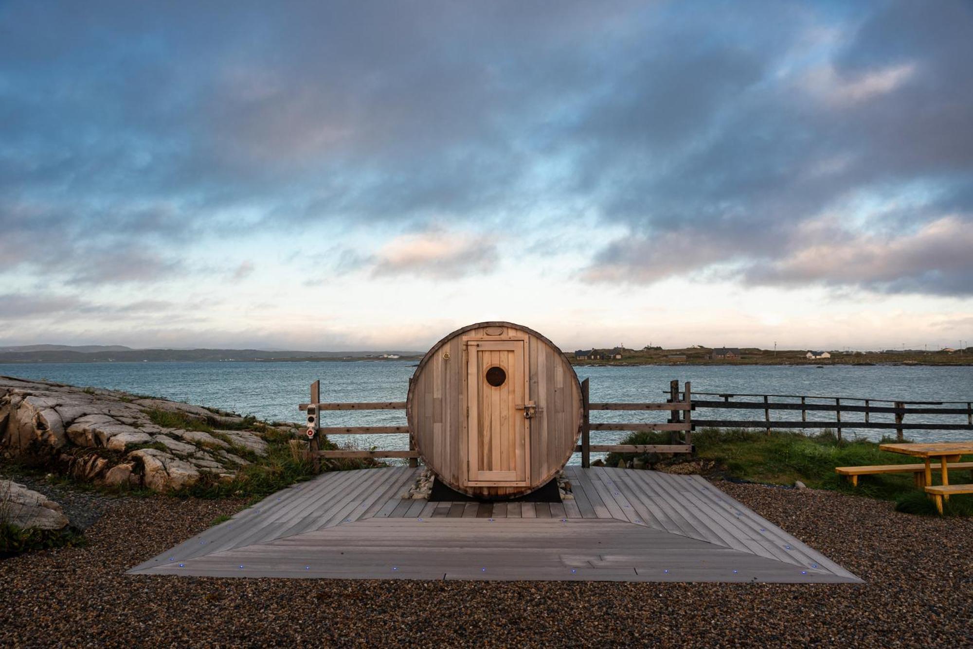 Connemara Sands Hotel & Spa Clifden Bagian luar foto